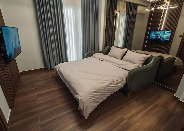 Apartment Individualliving 1 Excellent Location !!! *