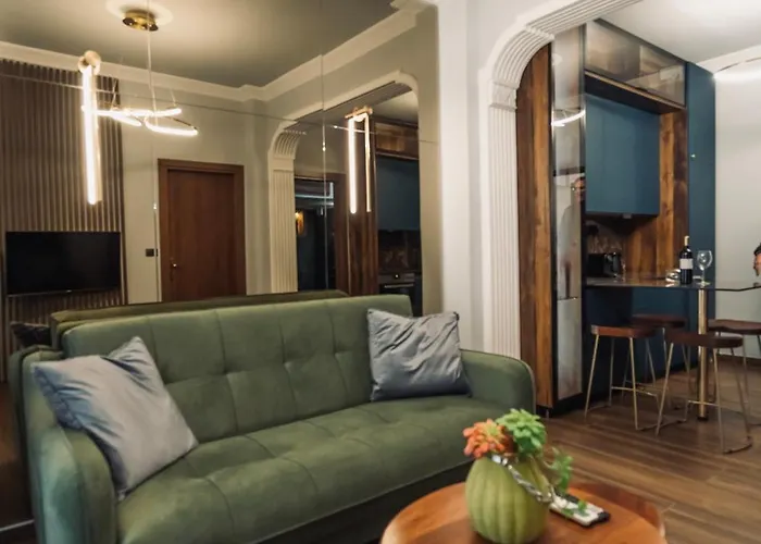 Apartment Individualliving 1 Excellent Location !!! *